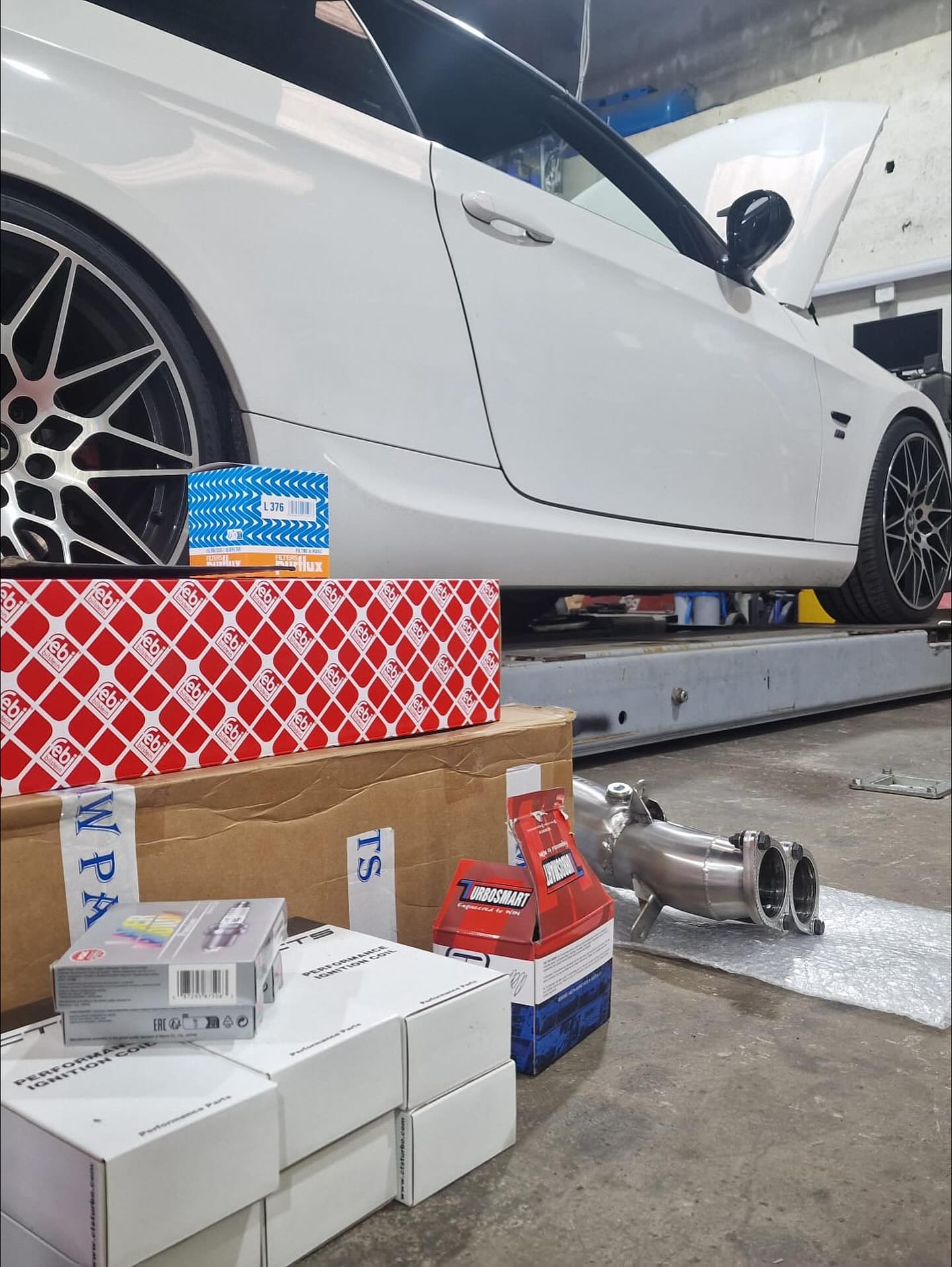 Ensemble de pièces performance EBC, Turbosmart et allumage sport pour préparation BMW - garage LudoMeca